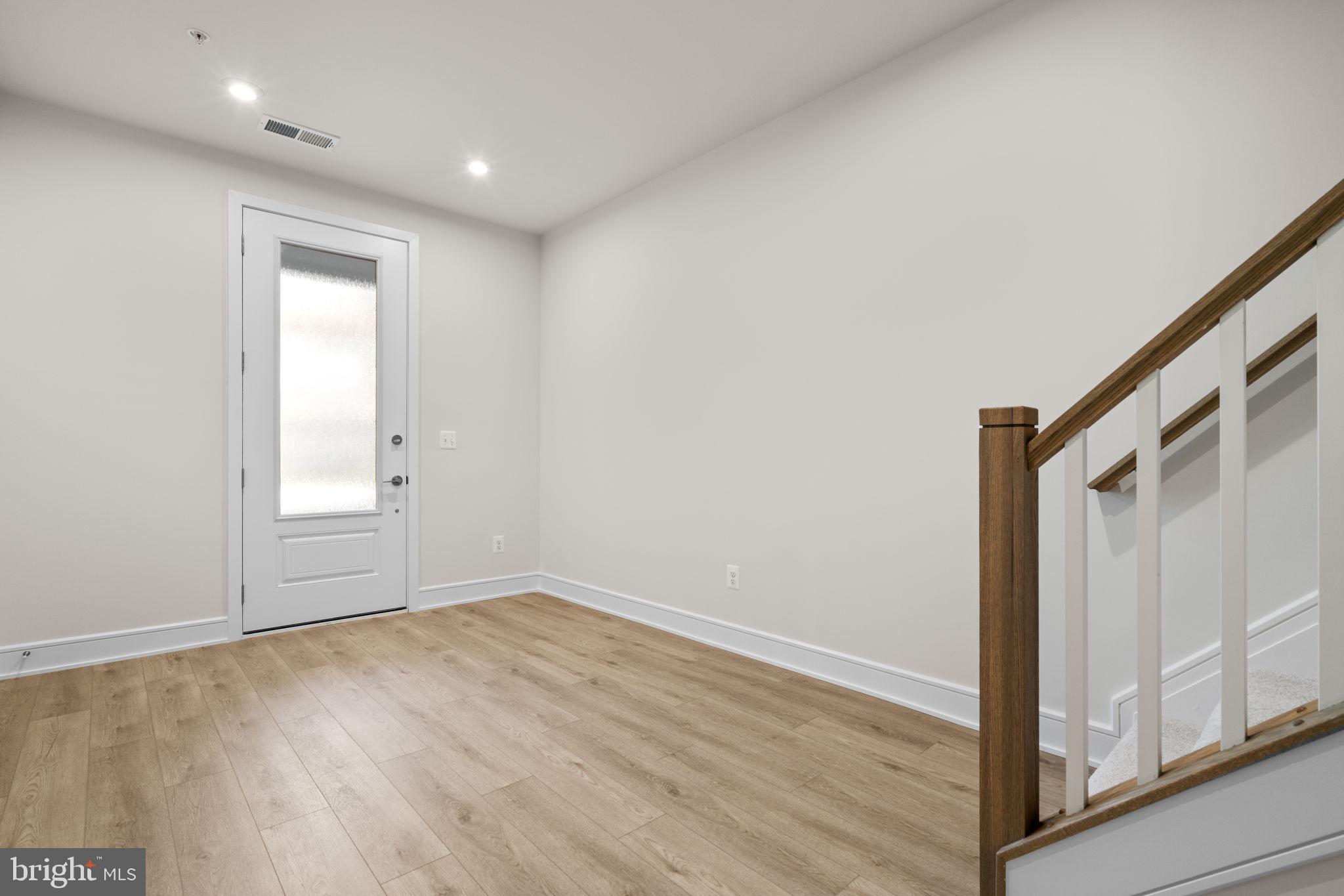 21756 Dollis Hill Ter