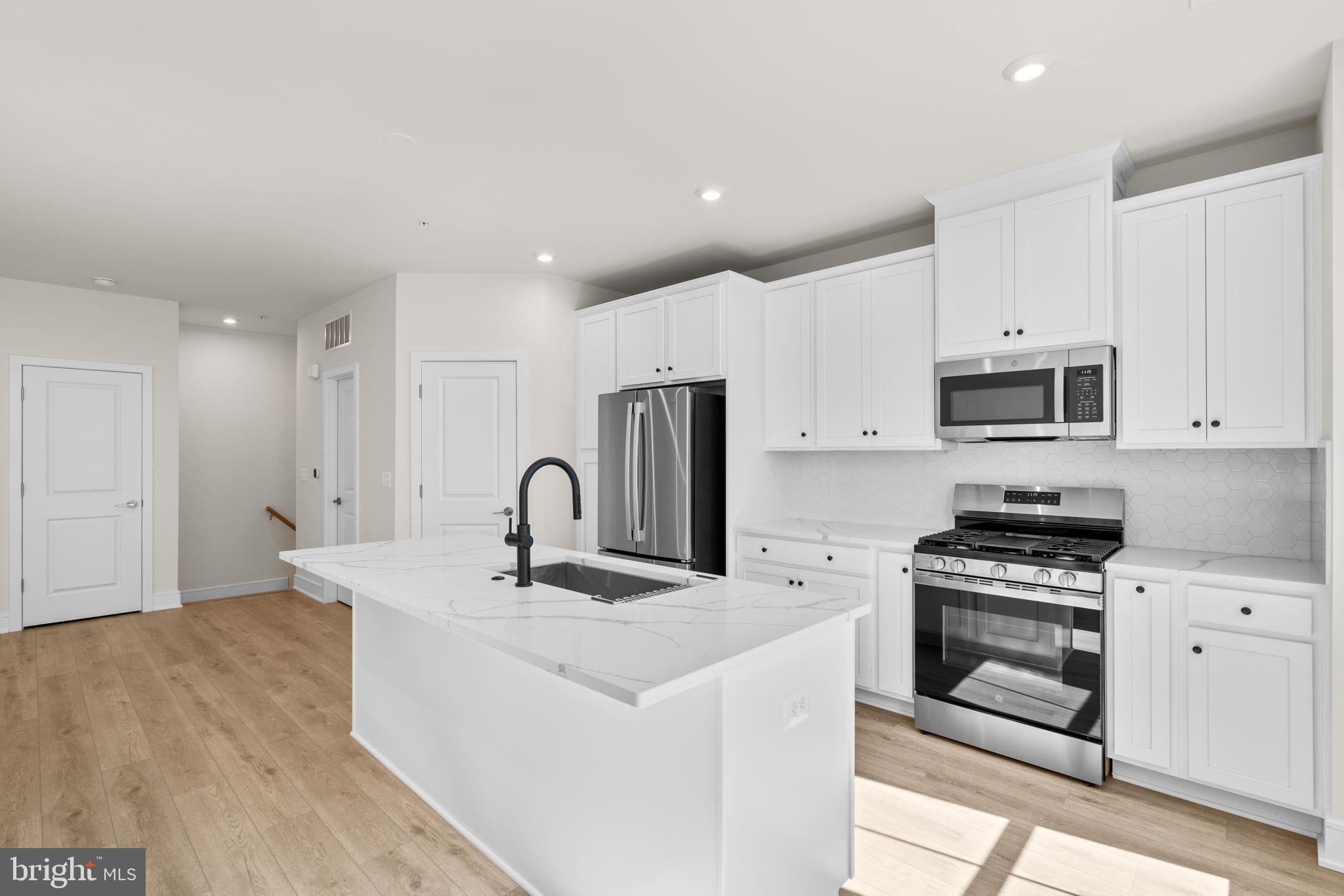 21756 Dollis Hill Ter