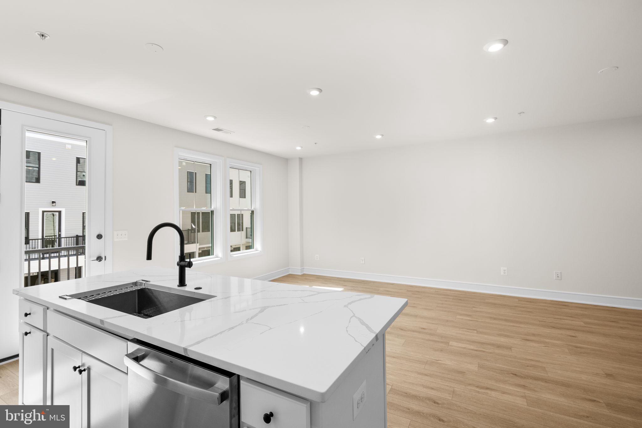 21756 Dollis Hill Ter