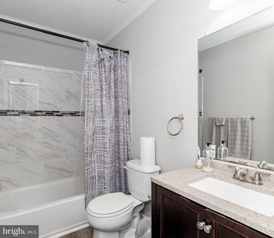 45518 Lakemont Sq