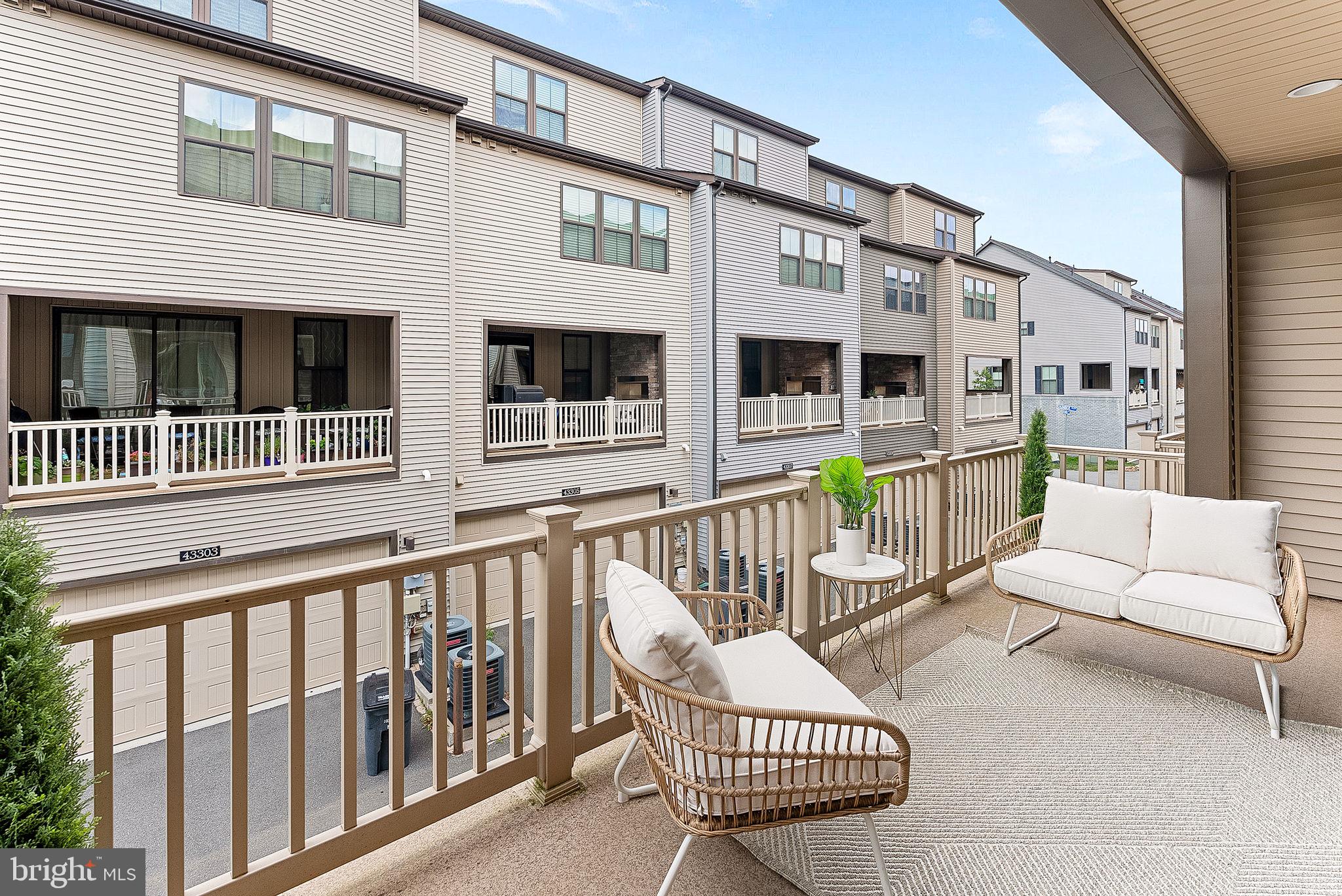 43372 WHITEHEAD TER