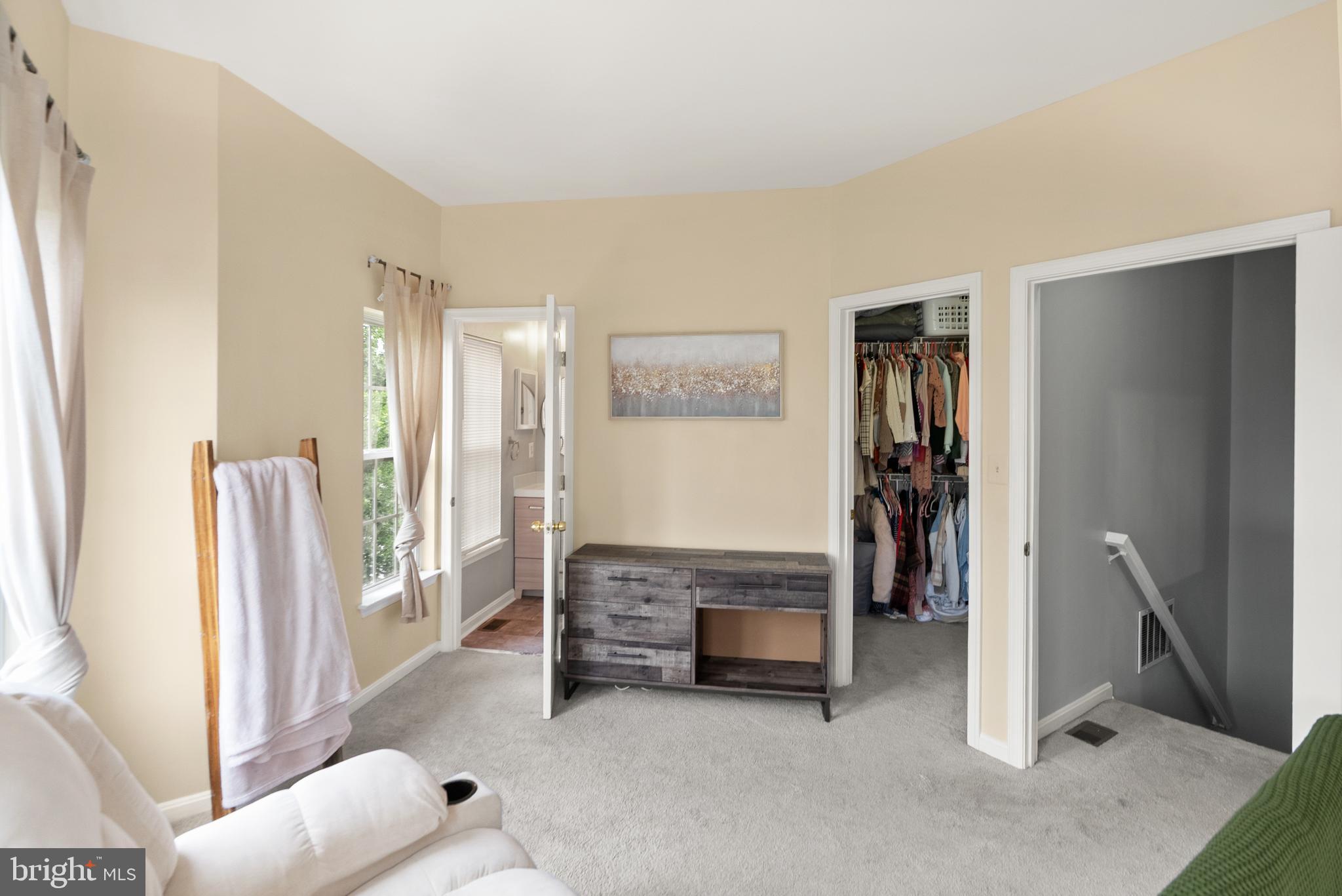 21776 Dragons Green Sq