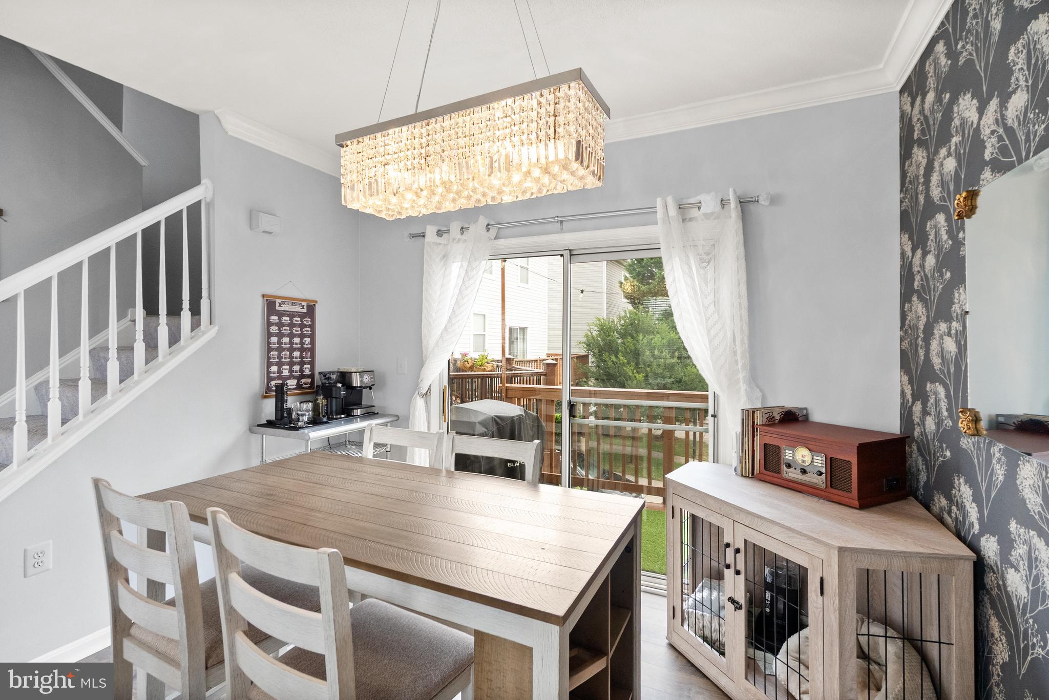 21776 Dragons Green Sq