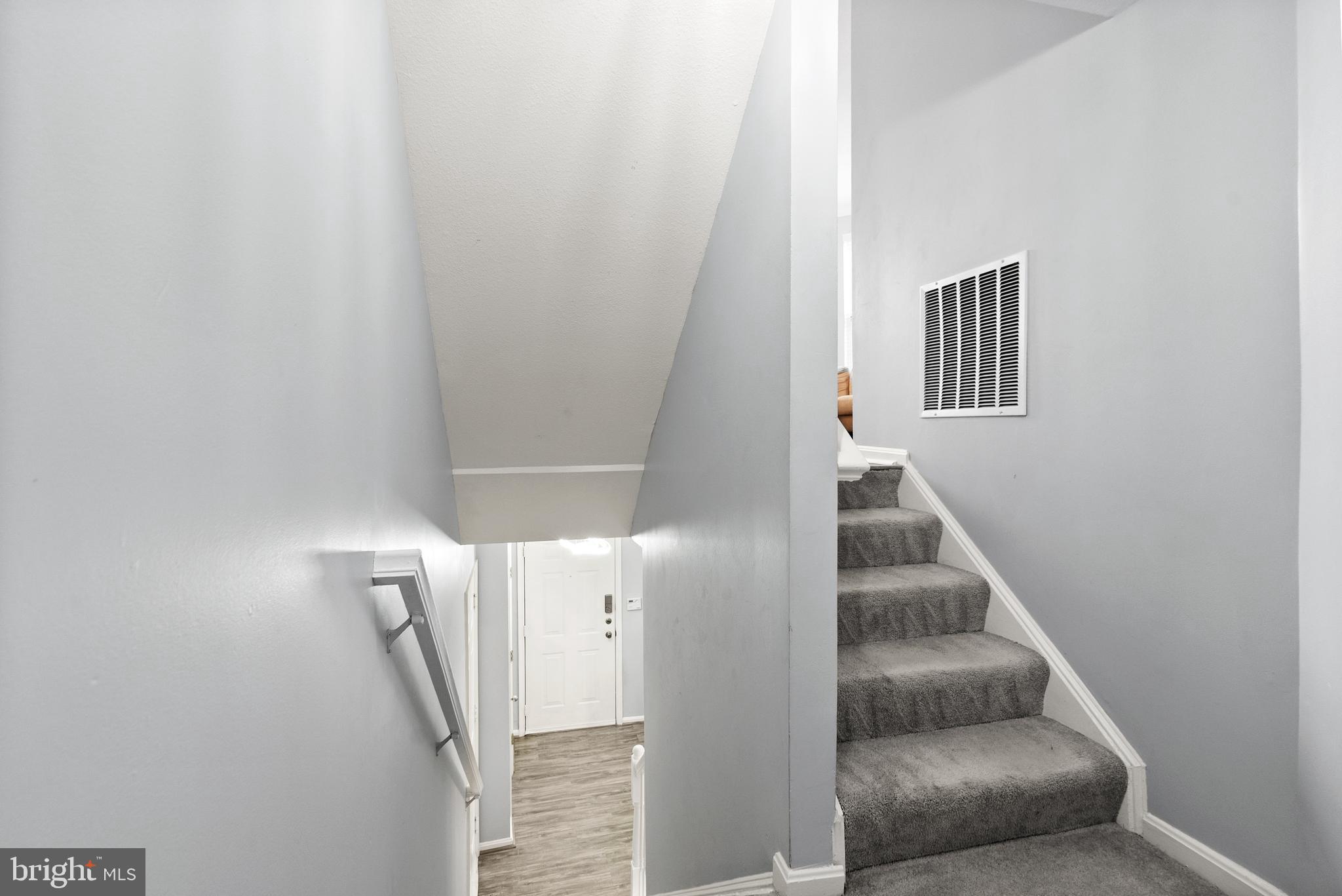 21776 Dragons Green Sq