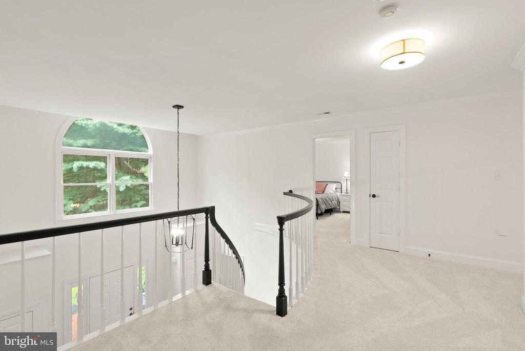 17842 OAKMONT WAY