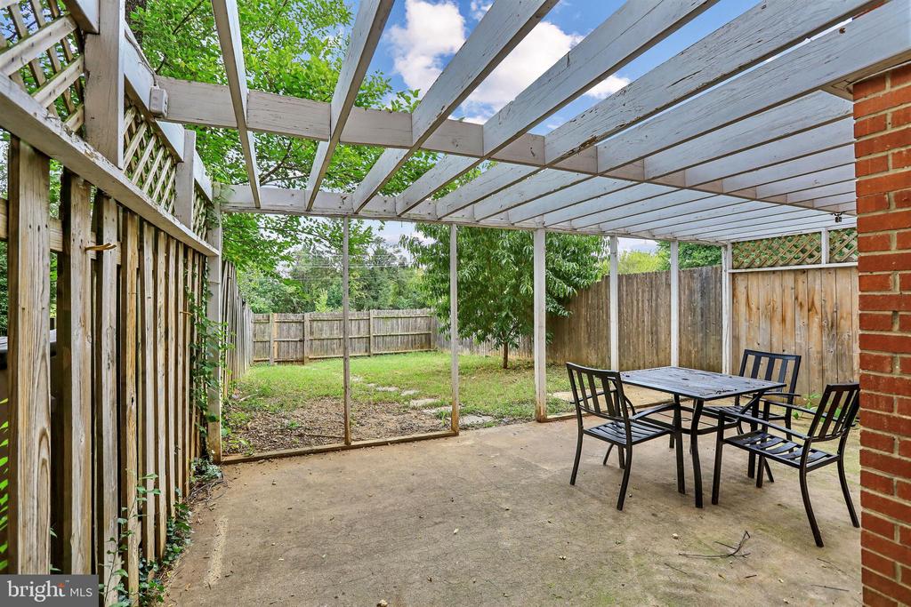 123 DAVIS AVENUE SW