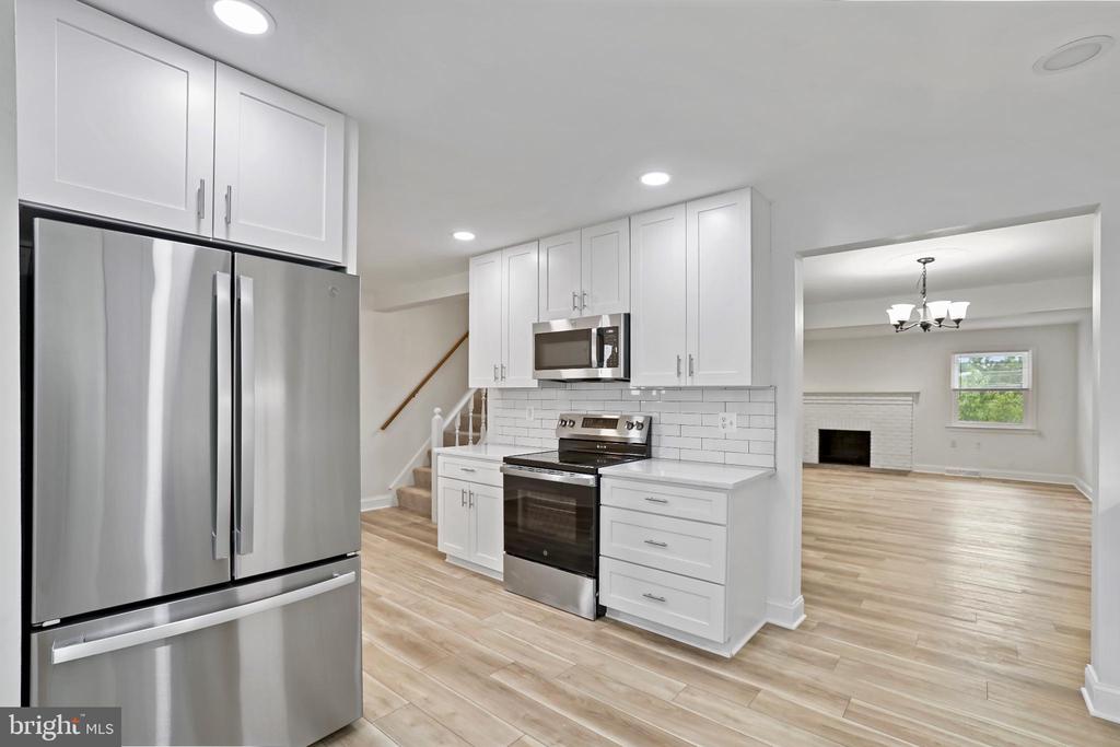 123 DAVIS AVENUE SW