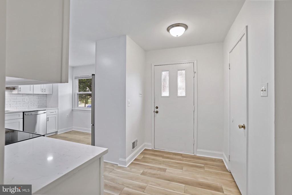 123 DAVIS AVENUE SW