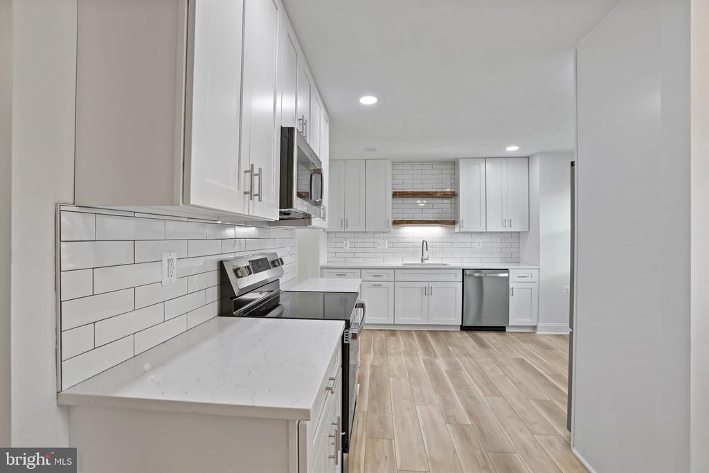 123 DAVIS AVENUE SW