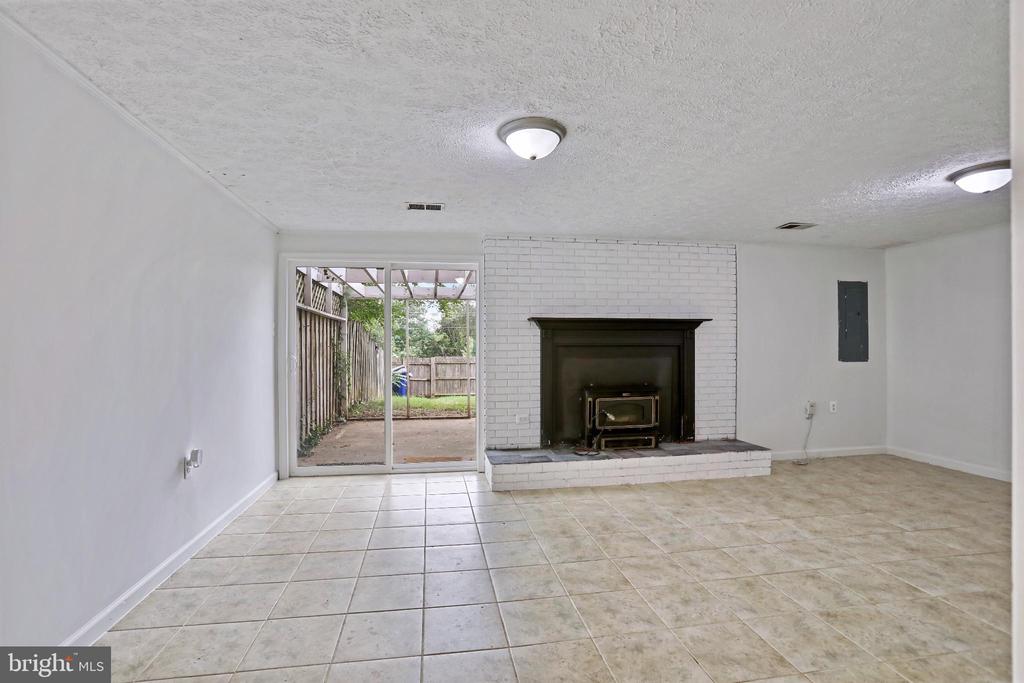 123 DAVIS AVENUE SW