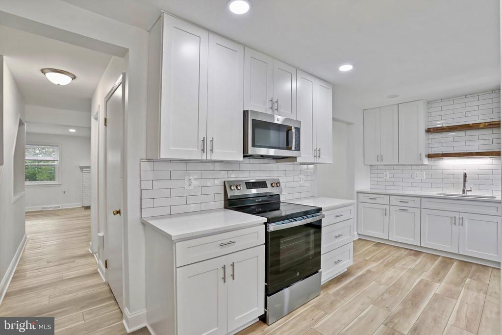 123 DAVIS AVENUE SW