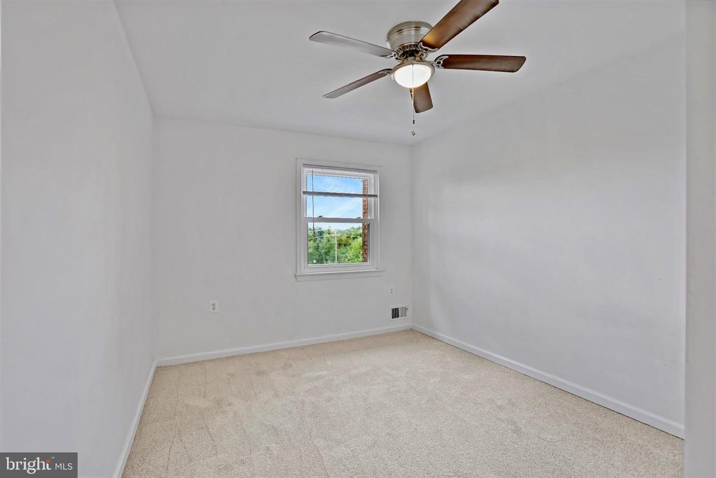 123 DAVIS AVENUE SW