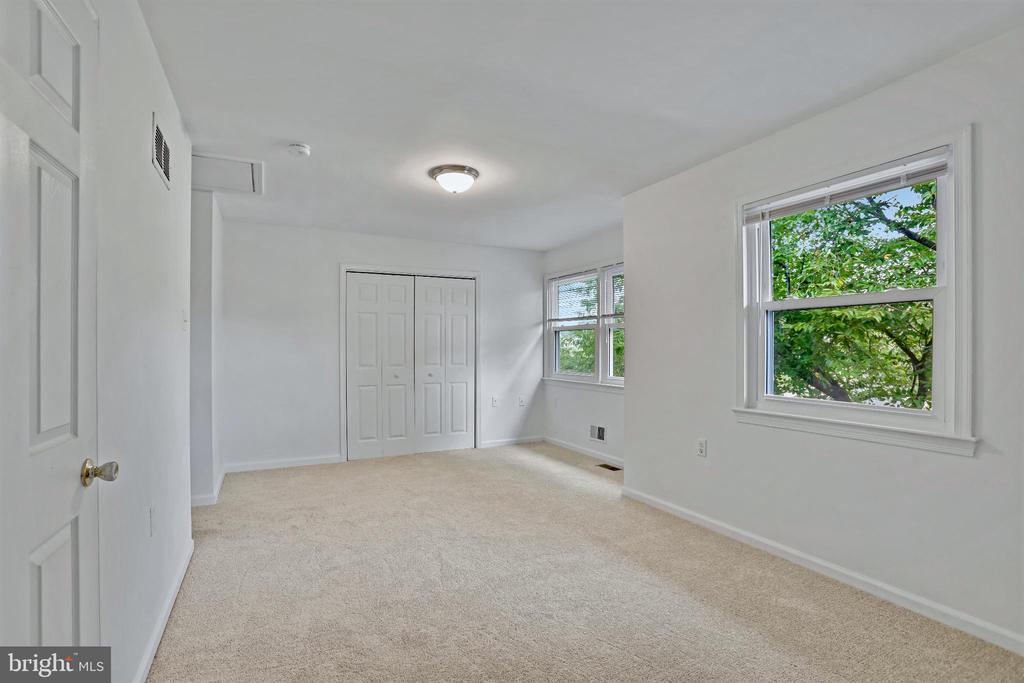 123 DAVIS AVENUE SW