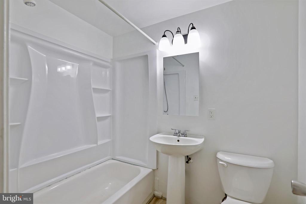 123 DAVIS AVENUE SW