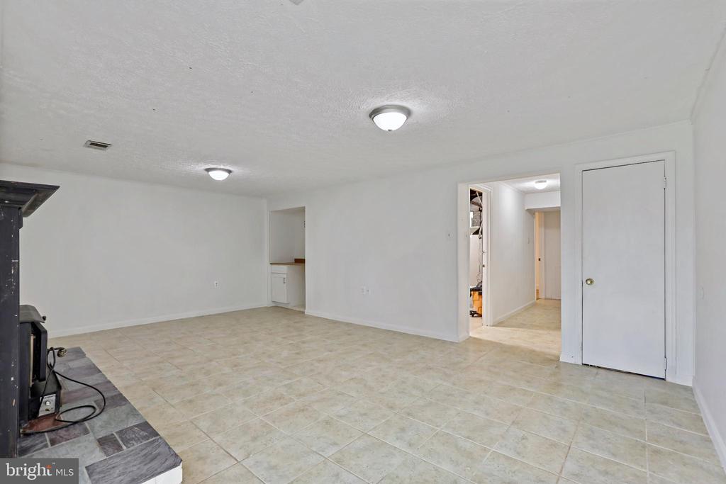 123 DAVIS AVENUE SW
