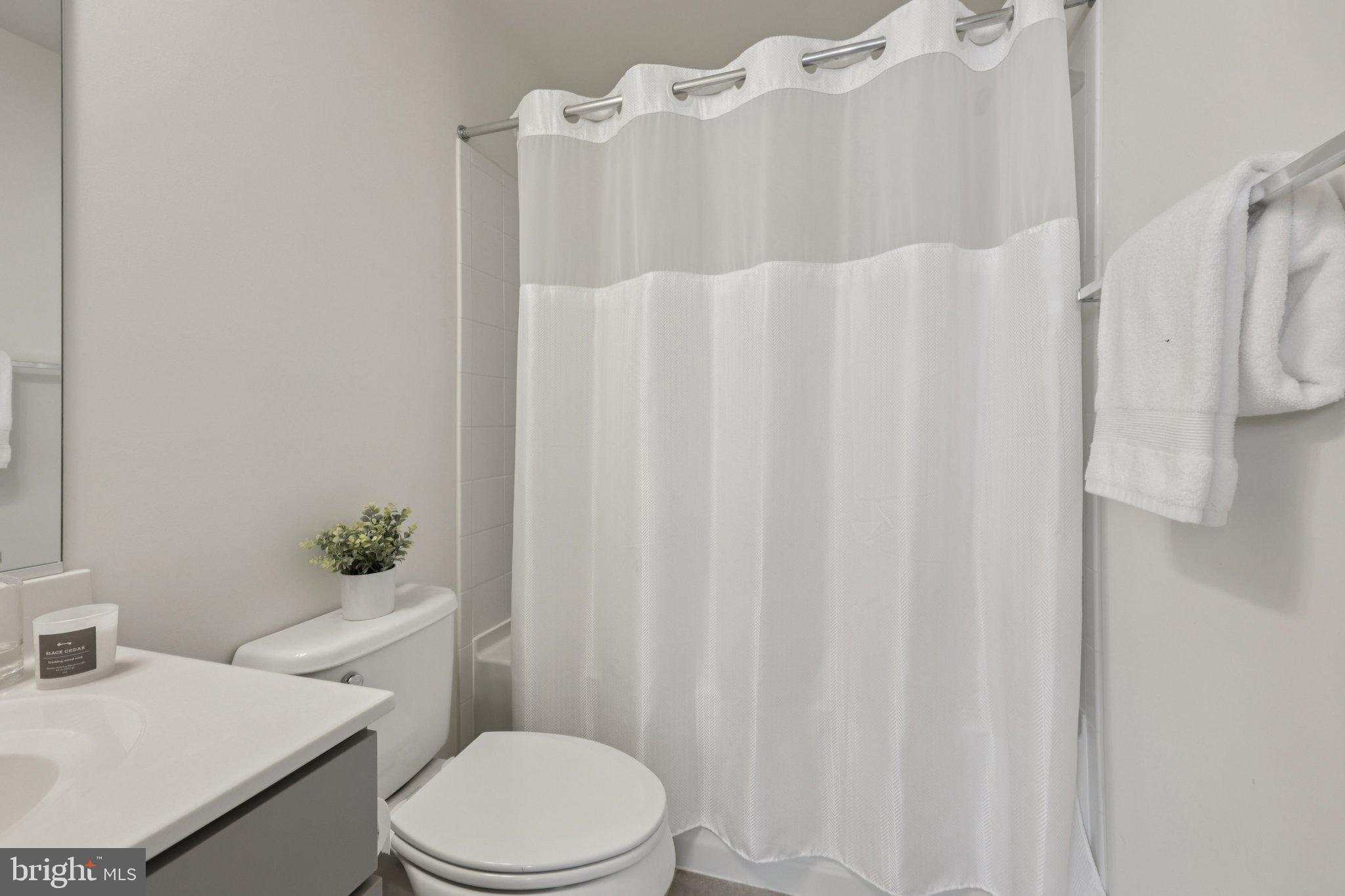 127 TOLOCKA TERRACE NE