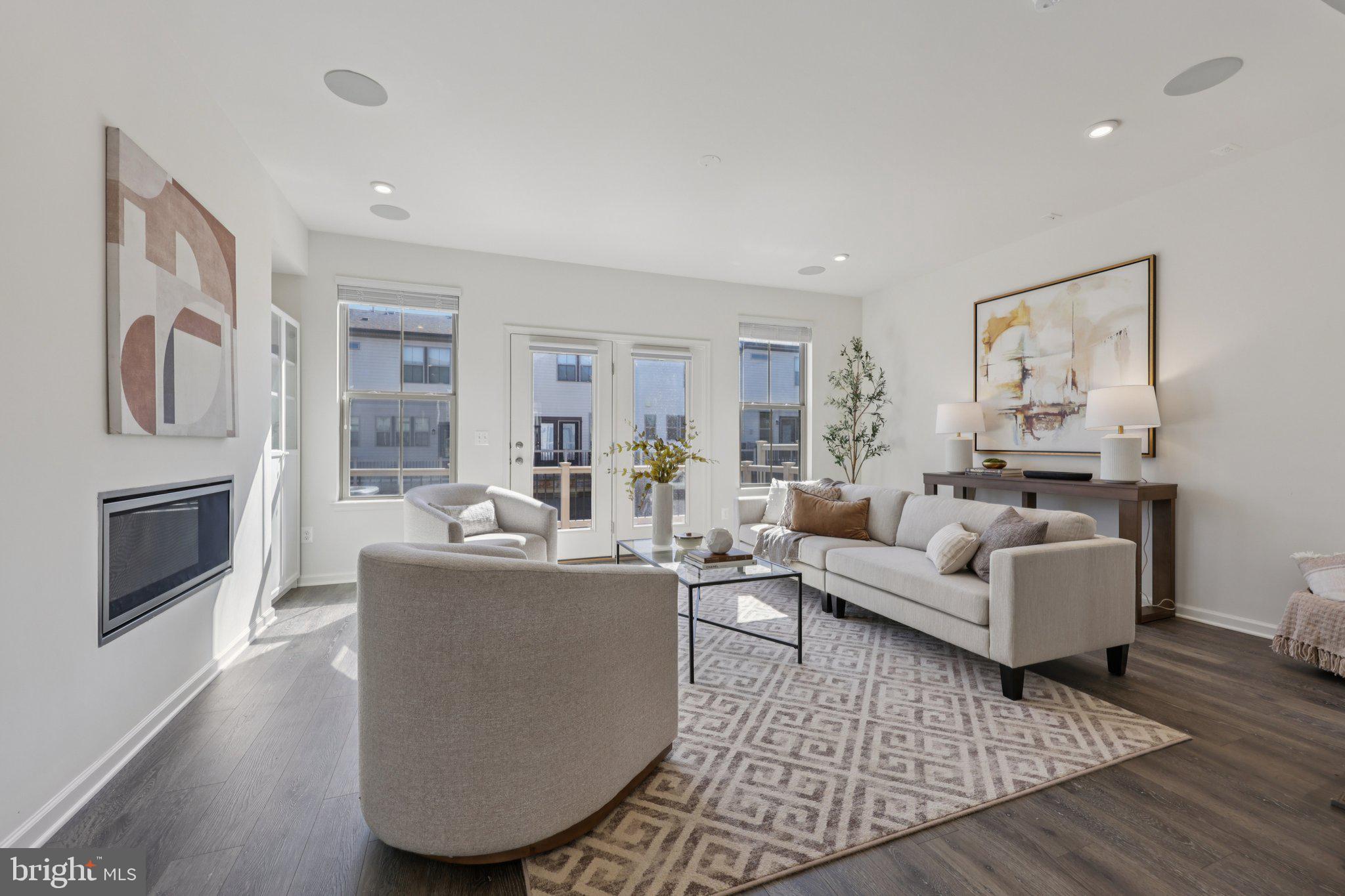 127 TOLOCKA TERRACE NE