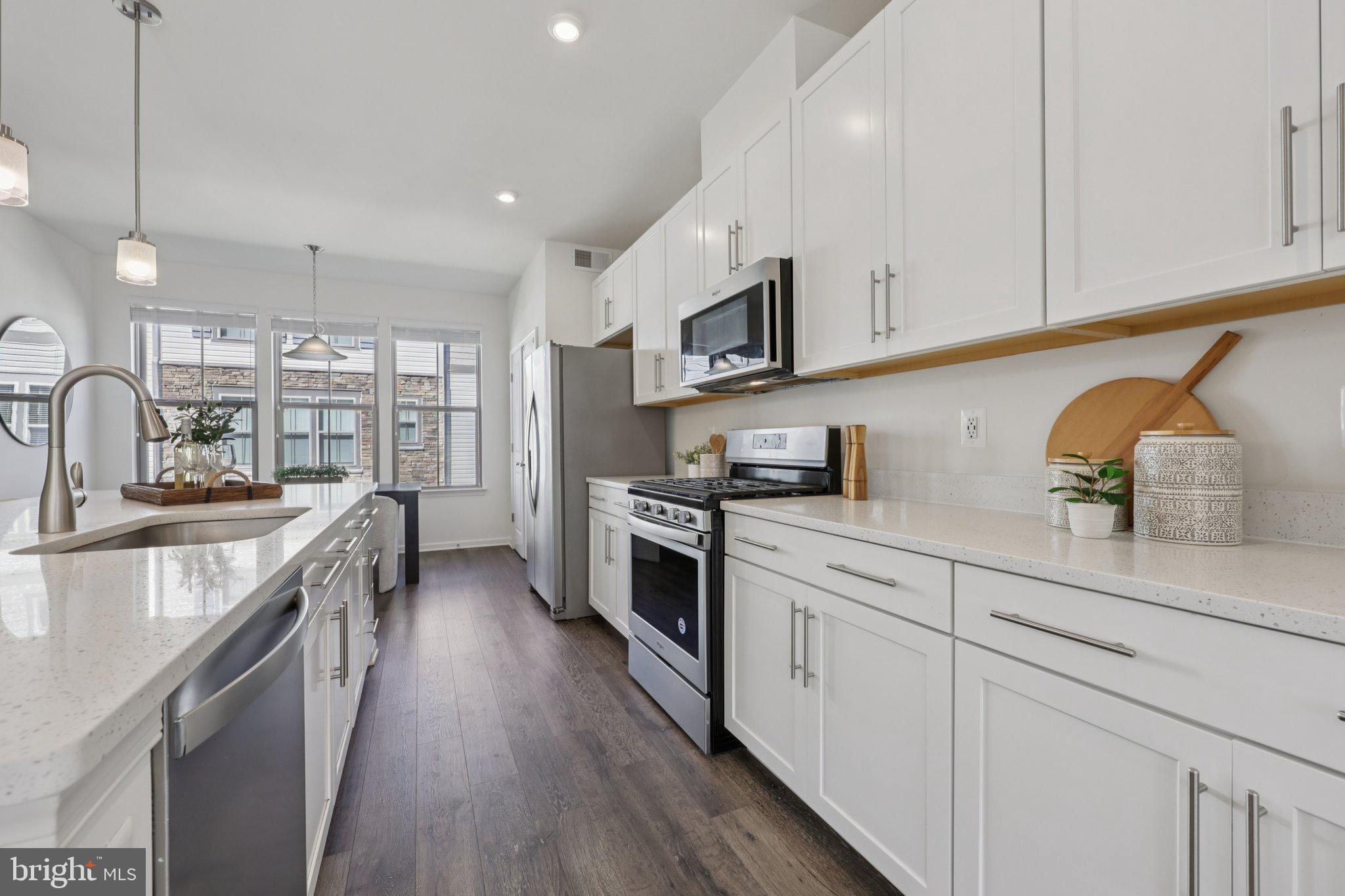 127 TOLOCKA TERRACE NE