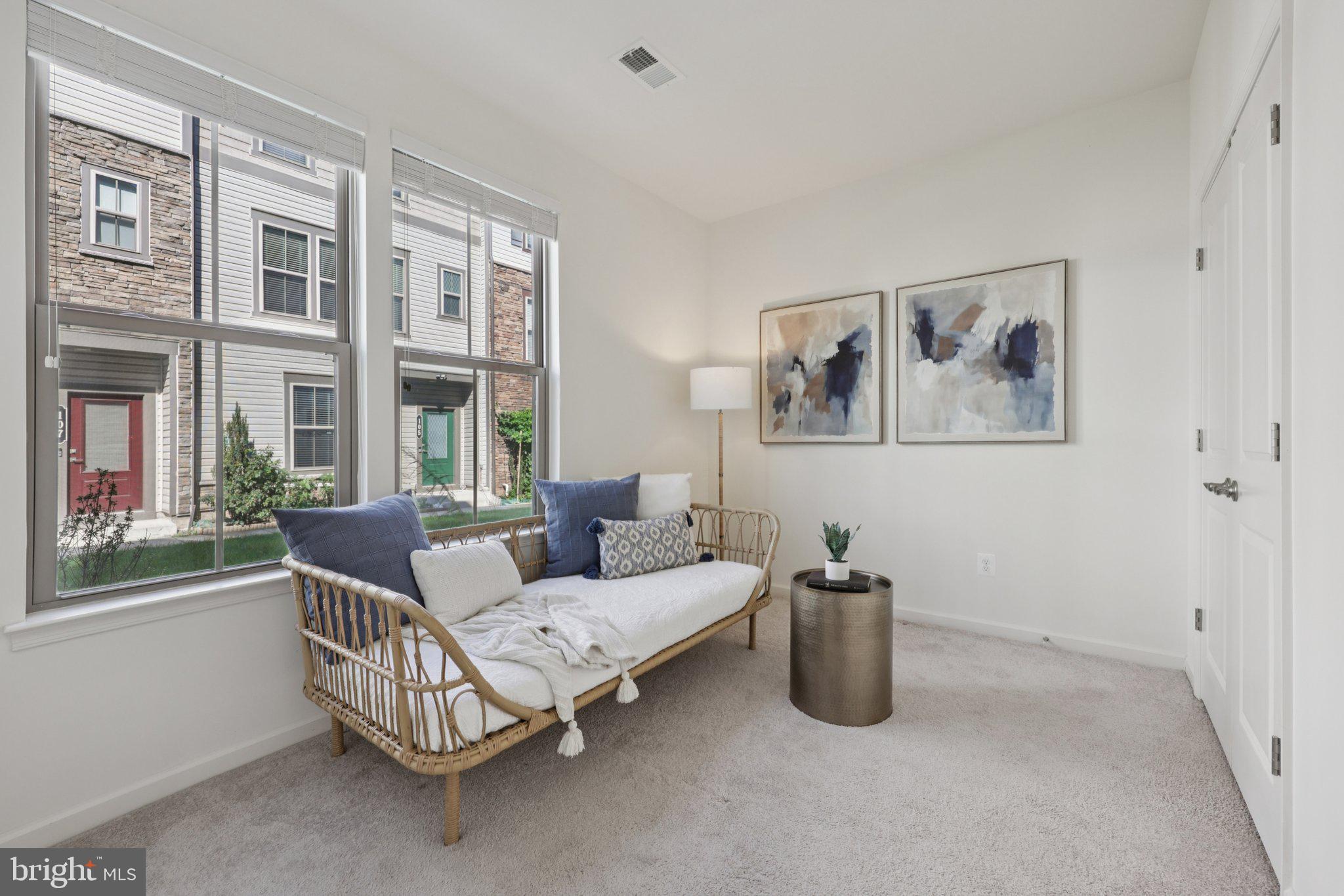 127 TOLOCKA TERRACE NE