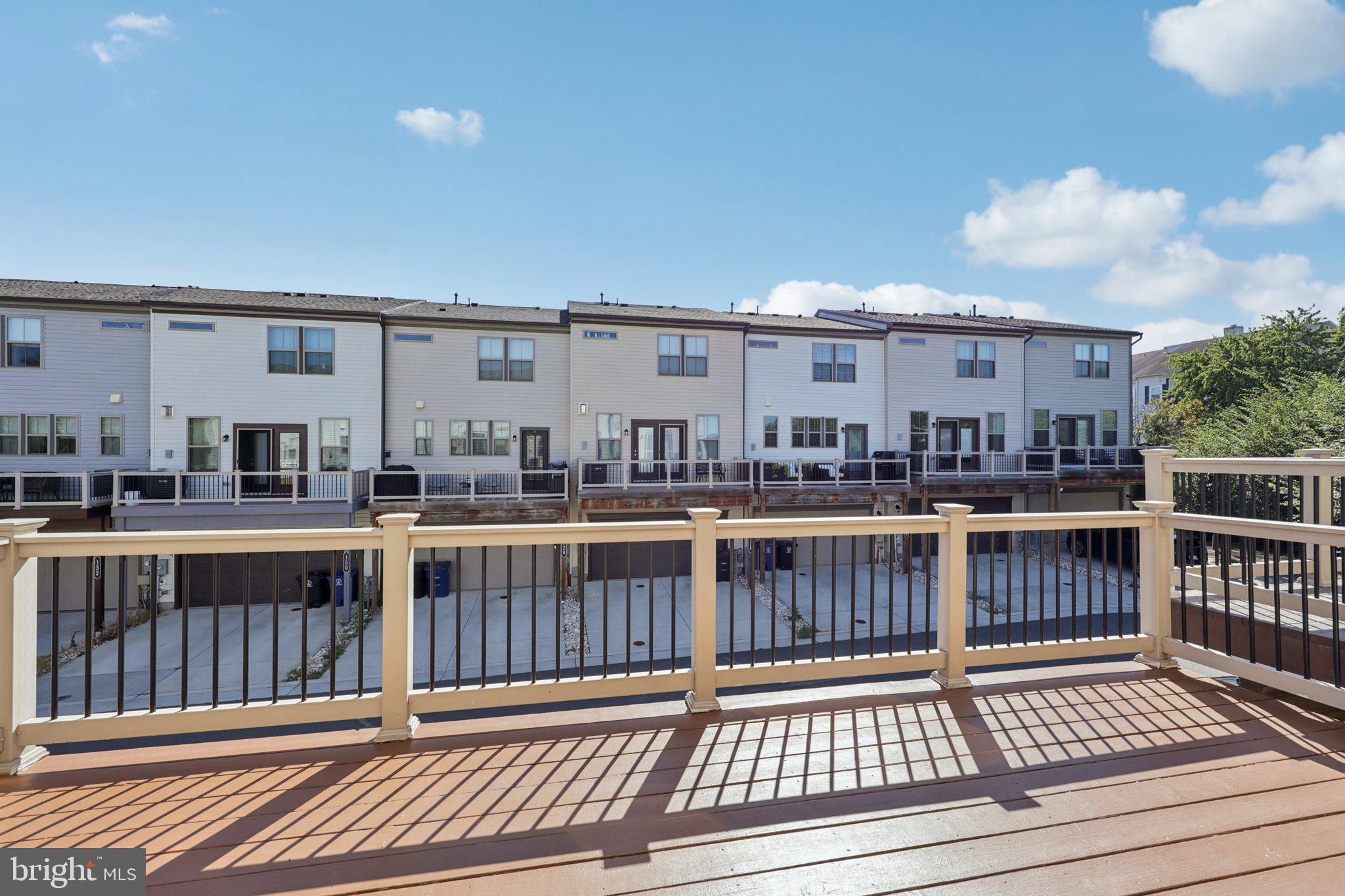 127 TOLOCKA TERRACE NE