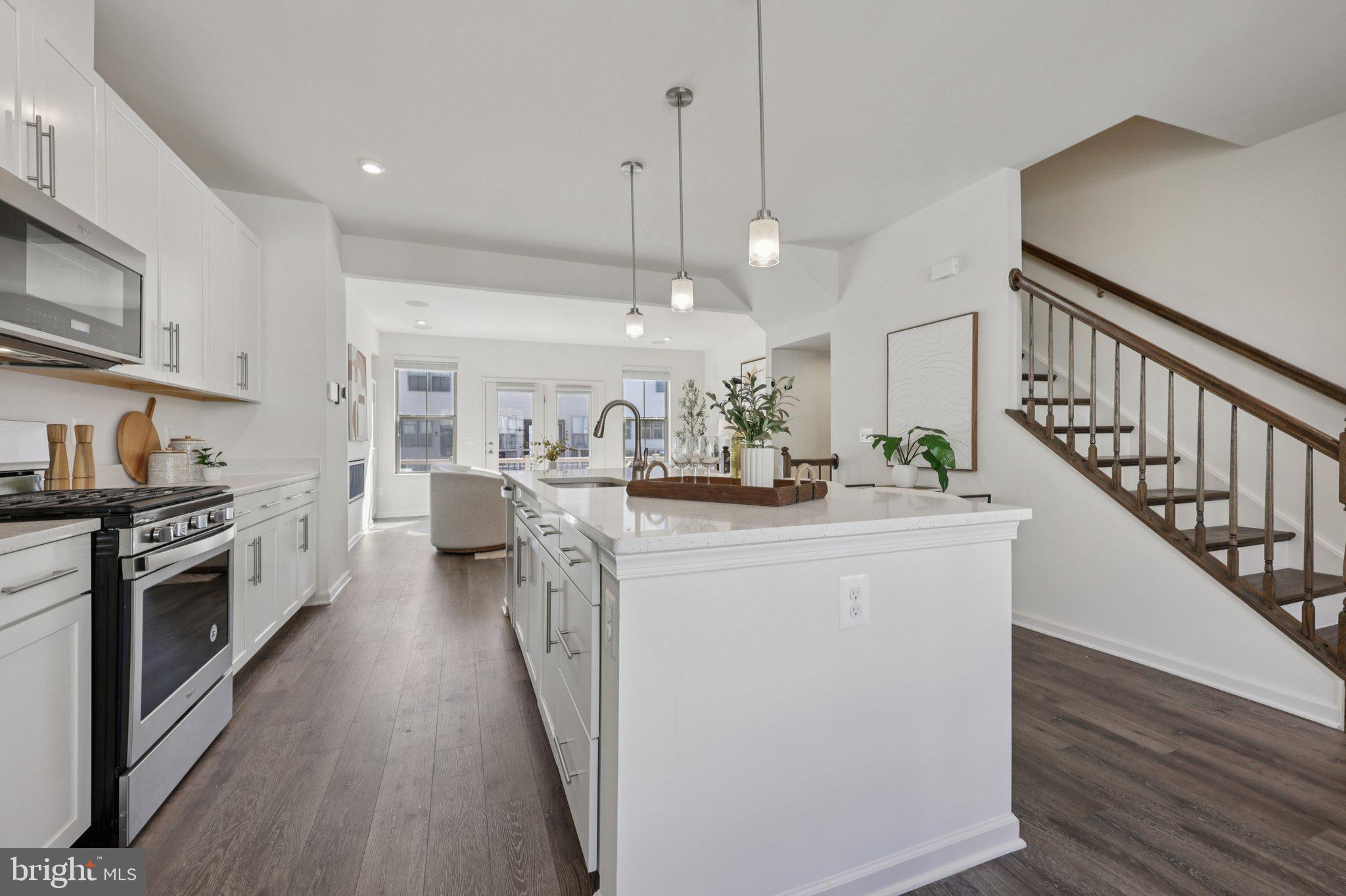 127 TOLOCKA TERRACE NE