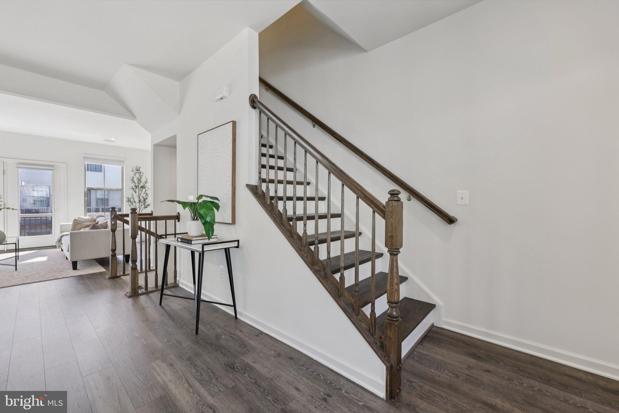 127 TOLOCKA TERRACE NE