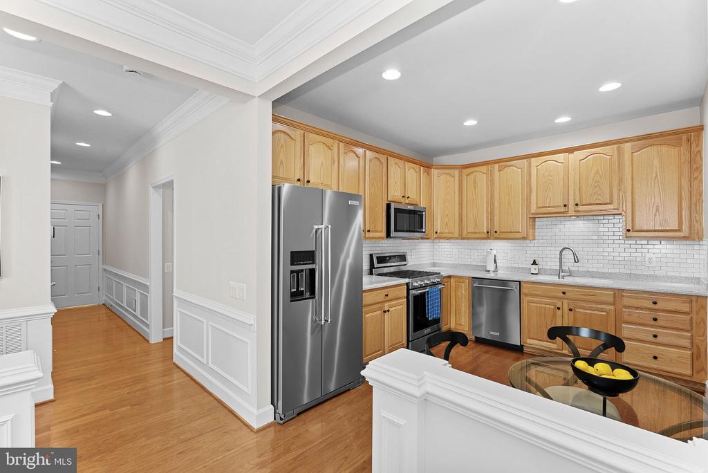 44444 OAKMONT MANOR SQUARE