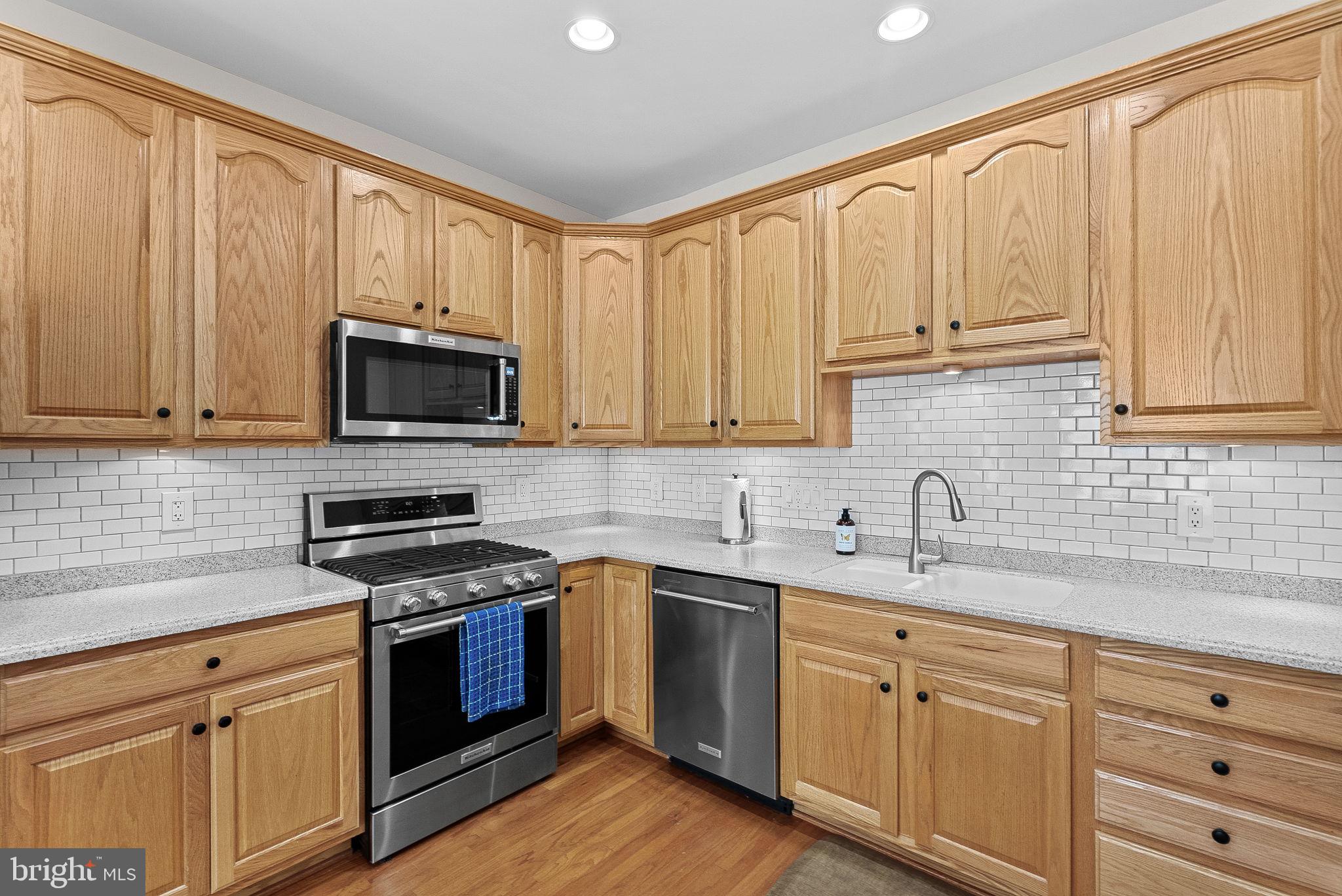 44444 OAKMONT MANOR SQUARE