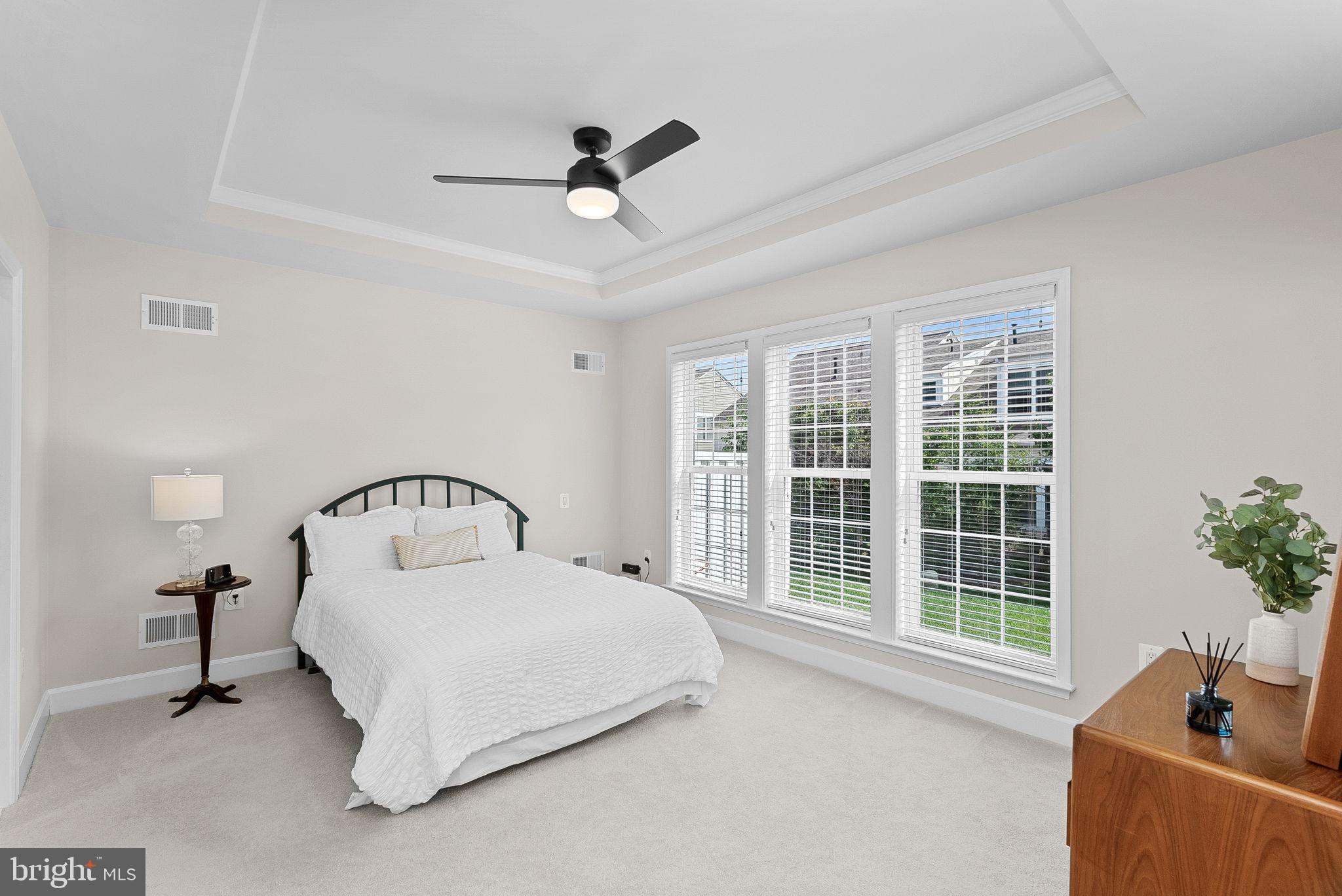 44444 OAKMONT MANOR SQUARE