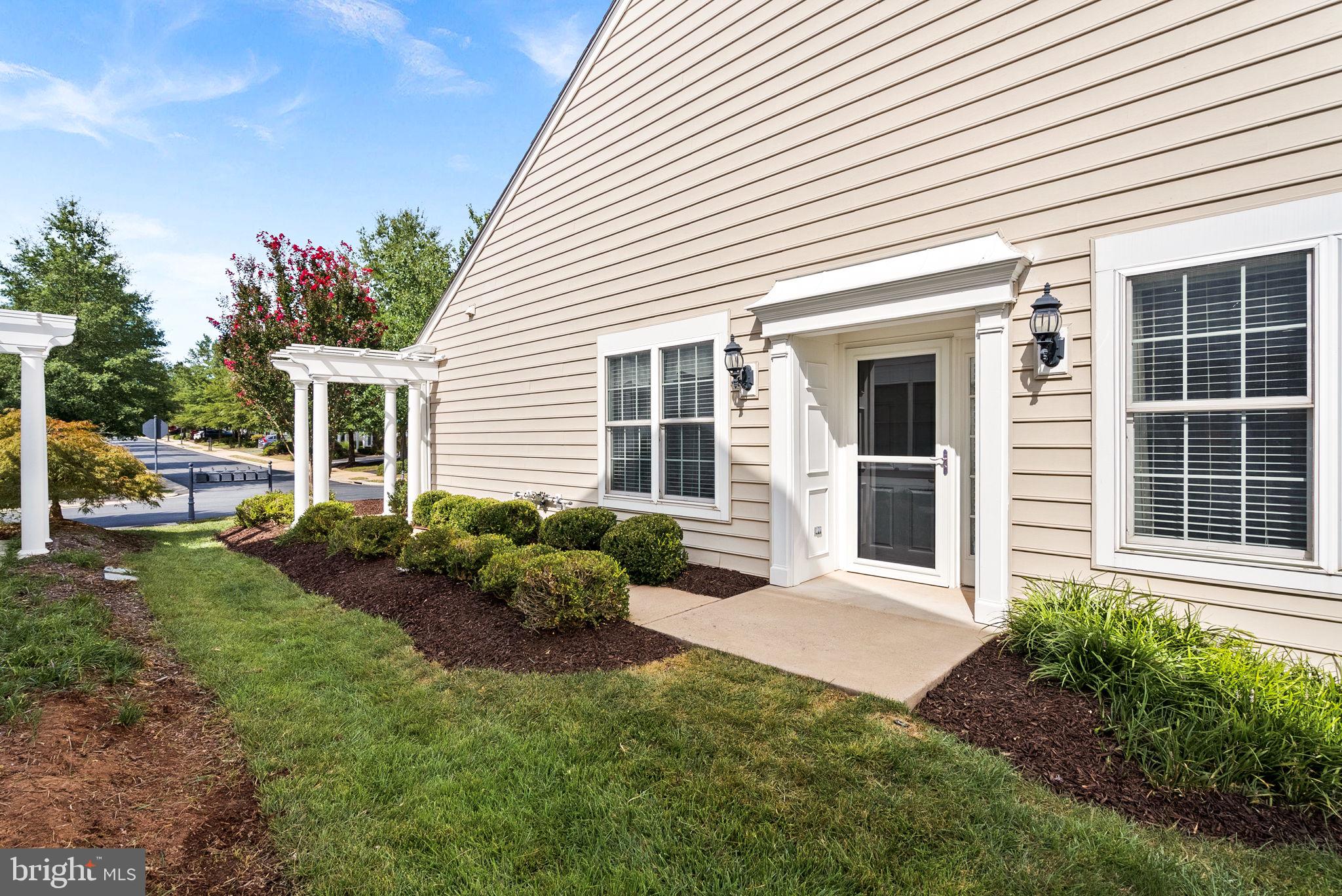 44444 OAKMONT MANOR SQUARE