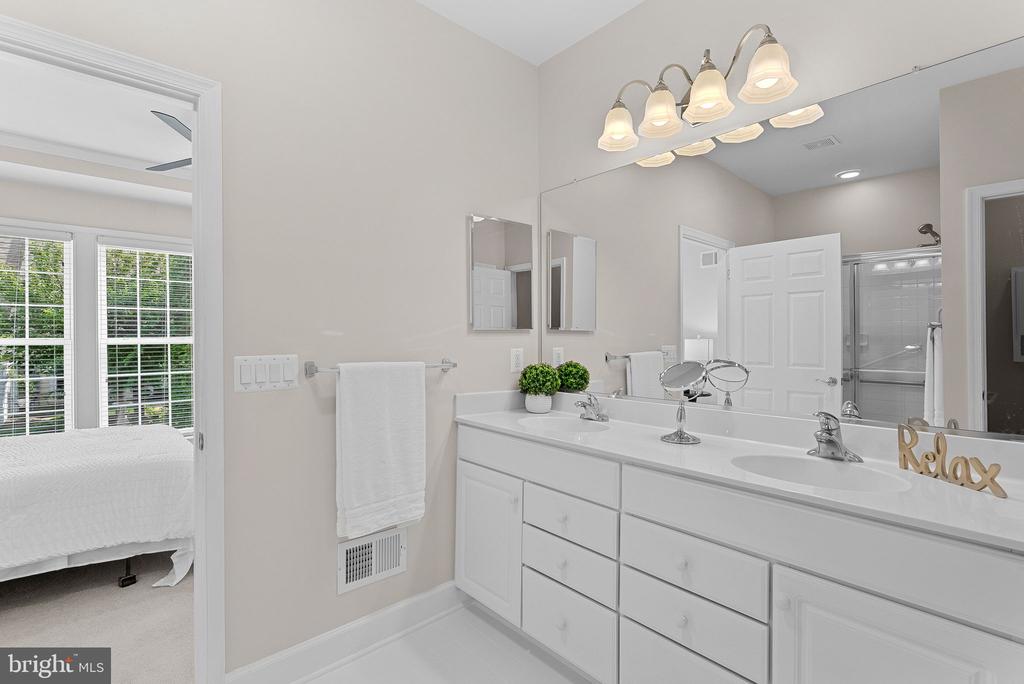 44444 OAKMONT MANOR SQUARE