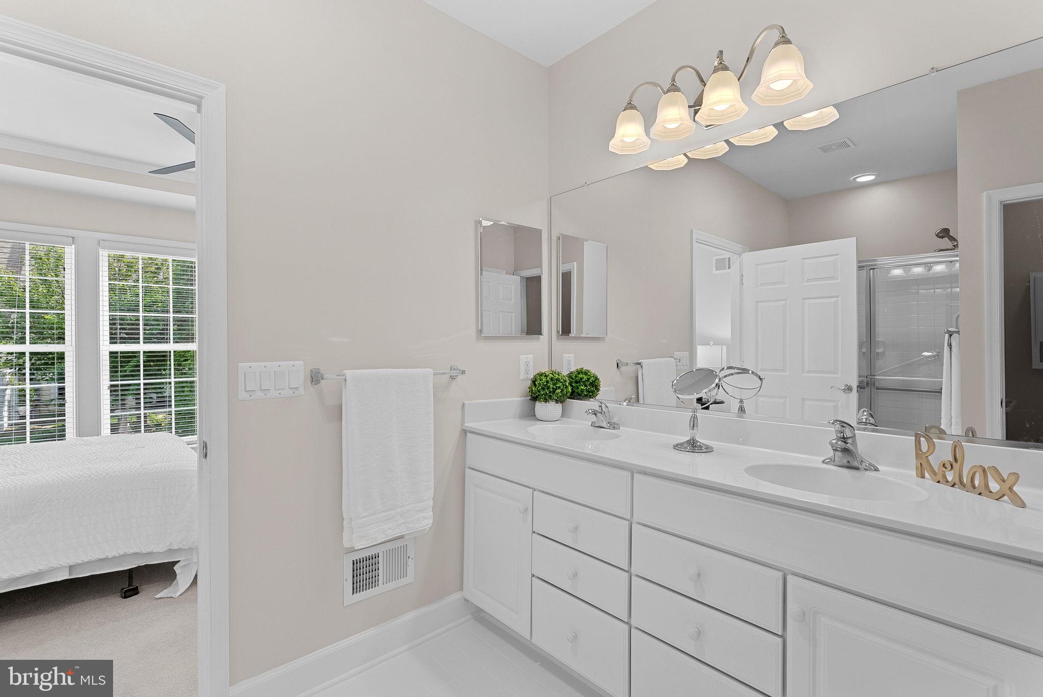 44444 OAKMONT MANOR SQUARE