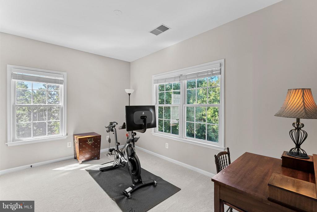 43074 ROCKY RIDGE COURT