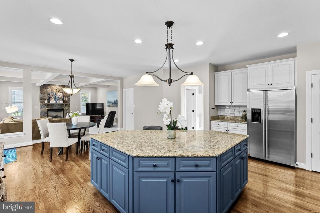 43074 ROCKY RIDGE COURT