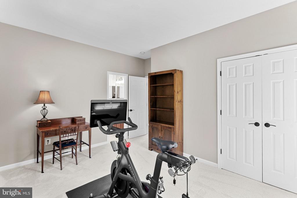 43074 ROCKY RIDGE COURT