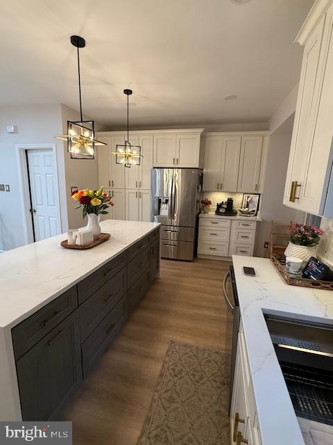 45525 GRAND CENTRAL SQUARE