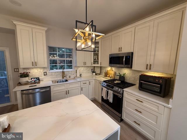 45525 GRAND CENTRAL SQUARE