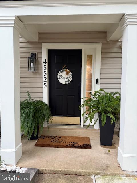 45525 GRAND CENTRAL SQUARE