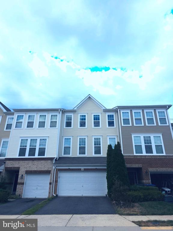 25049 GREEN MOUNTAIN TERRACE