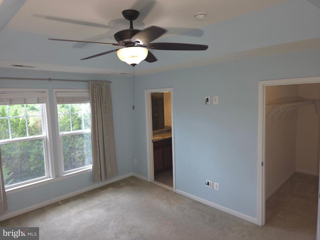 25049 GREEN MOUNTAIN TERRACE