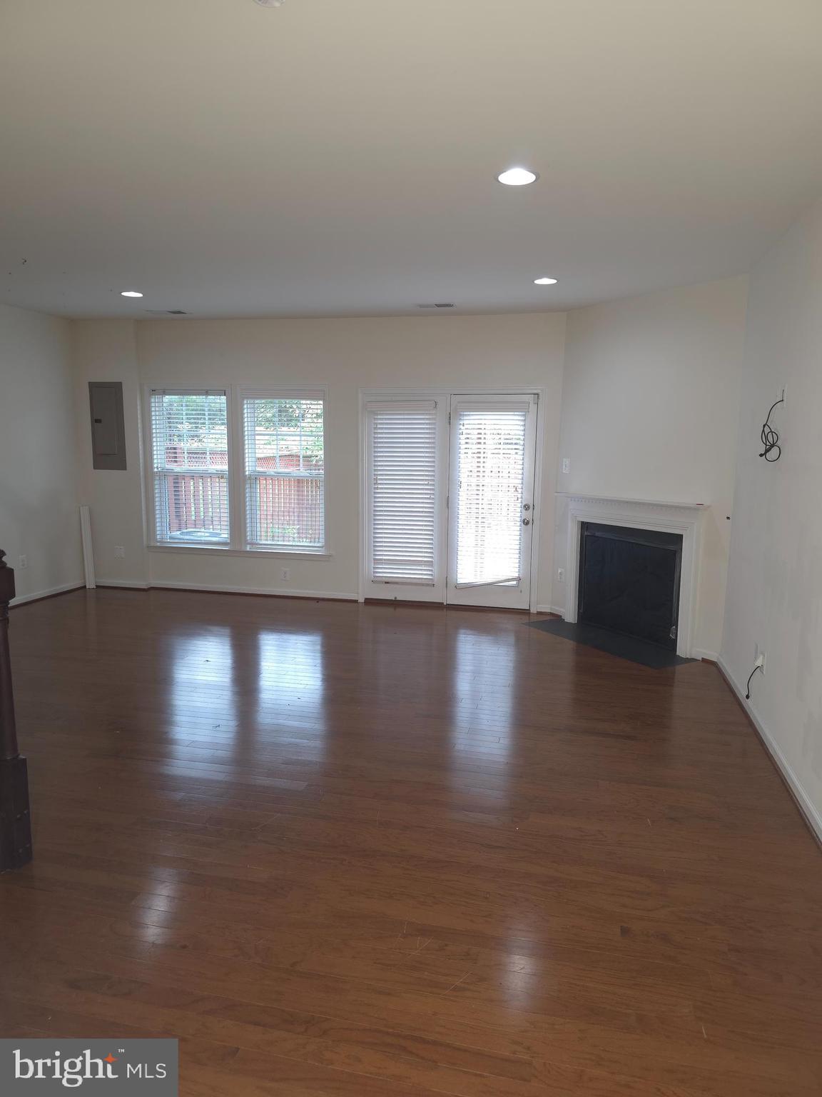 25049 GREEN MOUNTAIN TERRACE