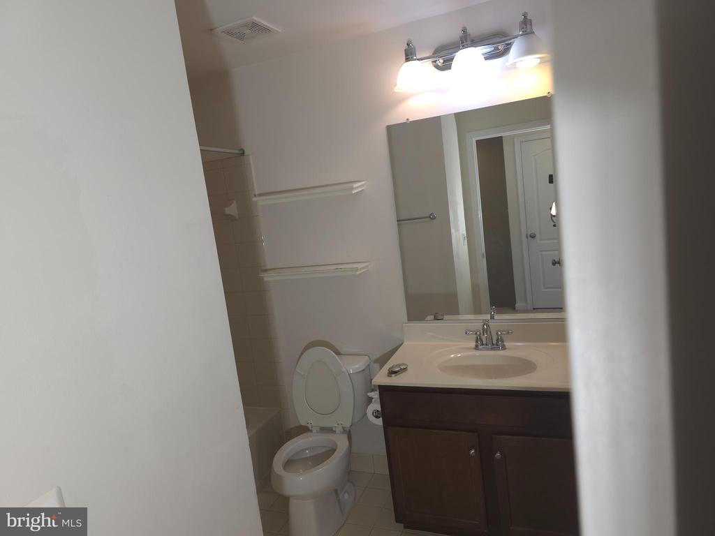 25049 GREEN MOUNTAIN TERRACE