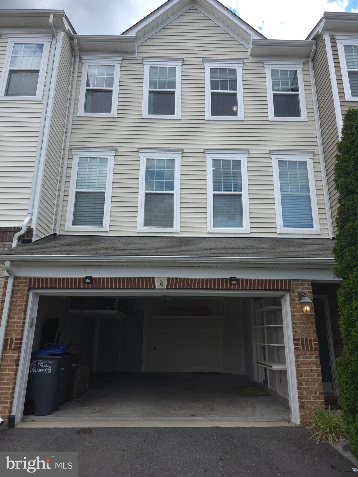 25049 GREEN MOUNTAIN TERRACE