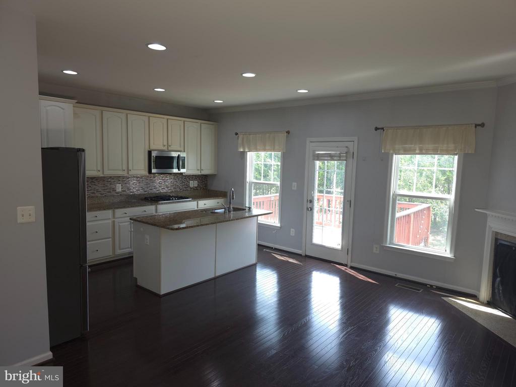 25049 GREEN MOUNTAIN TERRACE