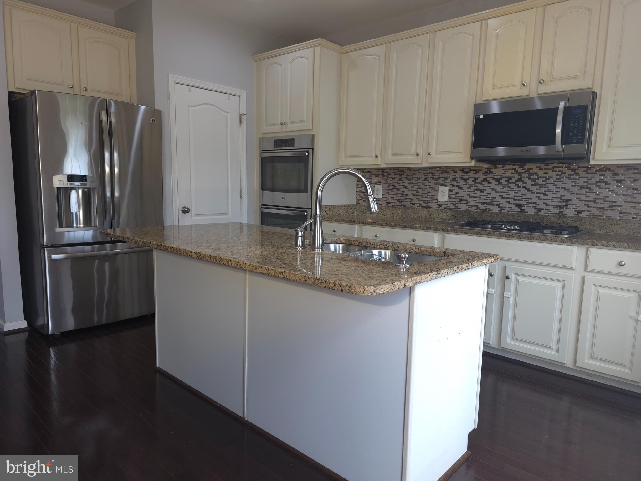 25049 GREEN MOUNTAIN TERRACE