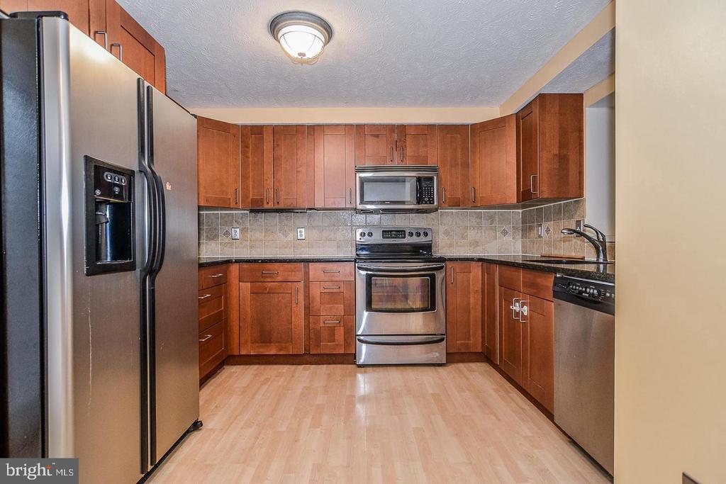 43859 CHLOE TERRACE