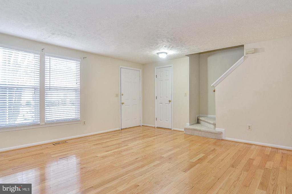 43859 CHLOE TERRACE