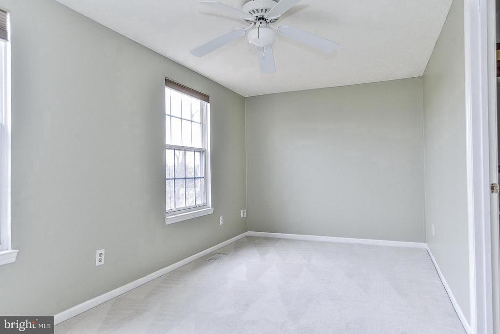 43859 CHLOE TERRACE