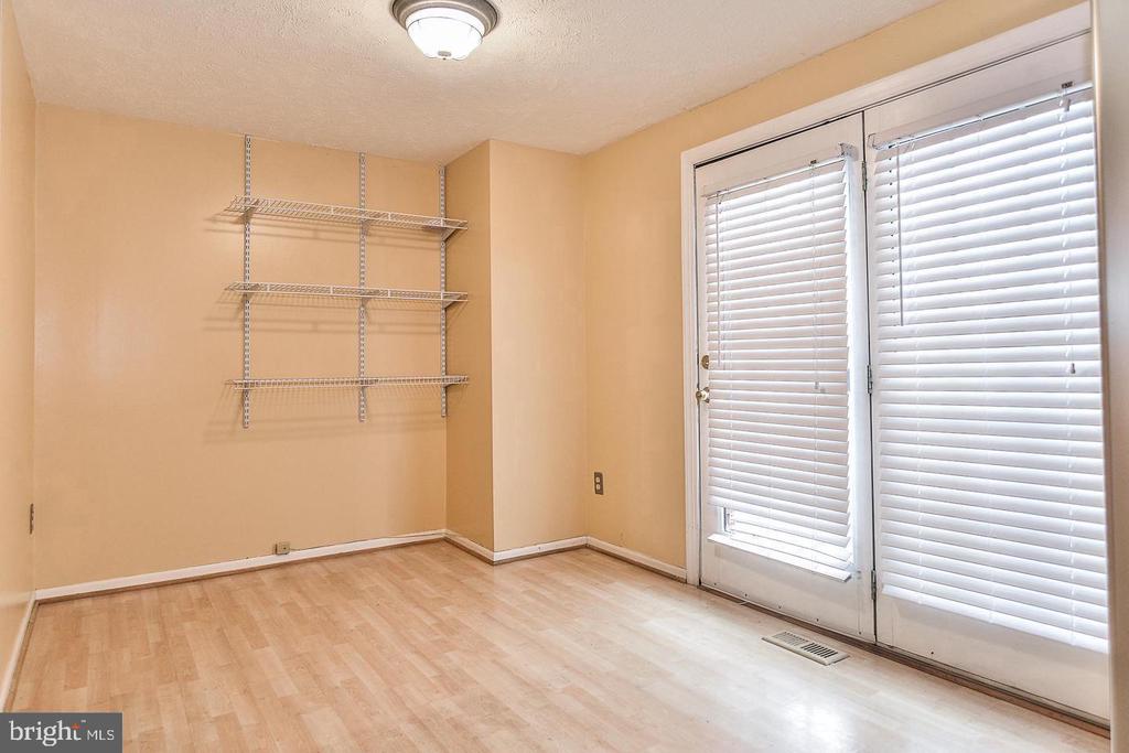 43859 CHLOE TERRACE