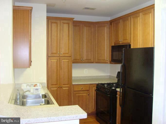 21222 MCFADDEN SQUARE 209